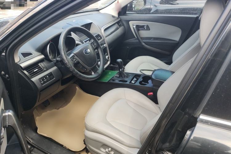 Used Bestune X80 2015 2.0L Manual Luxury Edition Left Front Seat