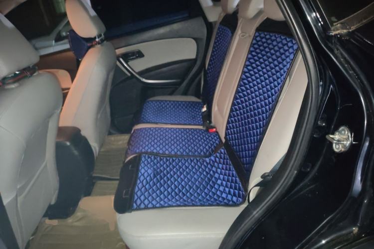 Used Bestune X80 2015 1.8T Automatic Luxury Model Left Rear Seat