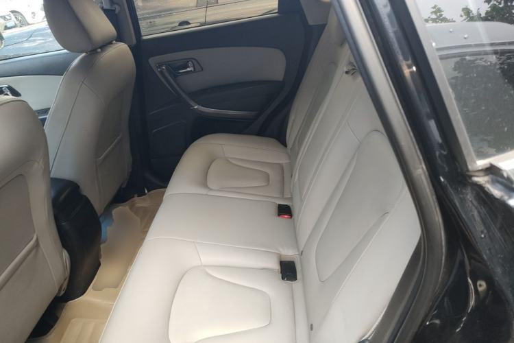 Used Bestune X80 2015 2.0L Manual Luxury Edition Left Rear Seat