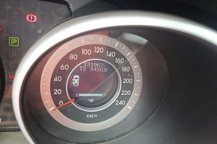 Used Bestune X80 2015 2.0L Automatic Comfort Anniversary Edition Odometer Close Up