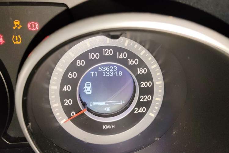 Used Bestune X80 2015 2.0L Manual Luxury Edition Odometer Close Up