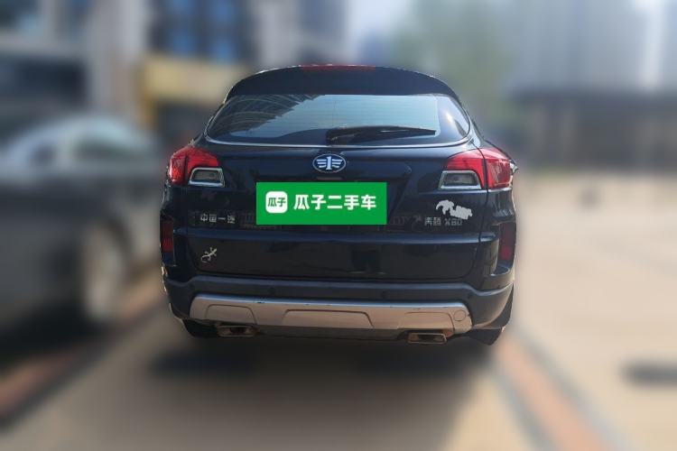 Used Bestune X80 2015 2.0L automatic comfort version Rear