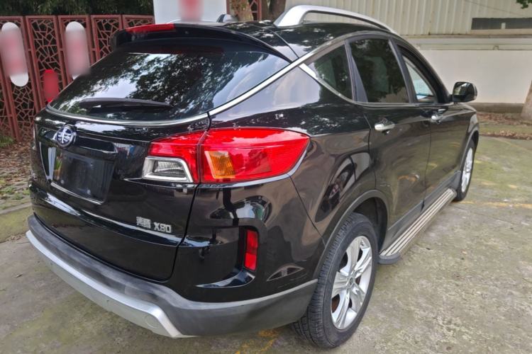 Used Bestune X80 2015 1.8T Automatic Luxury Model Rear Right 45 Deg