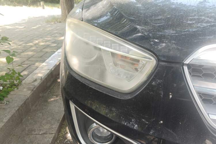Used Bestune X80 2015 2.0L Manual Luxury Edition Right Front Headlight