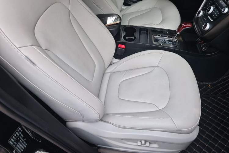 Used Bestune X80 2015 1.8T Automatic Luxury Model Right Front Seat