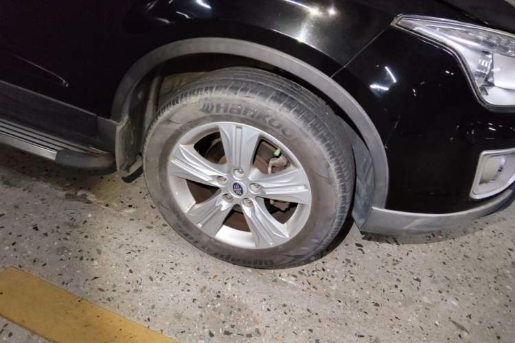 Used Bestune X80 2015 2.0L Manual Luxury Edition Right Front Wheel Hub