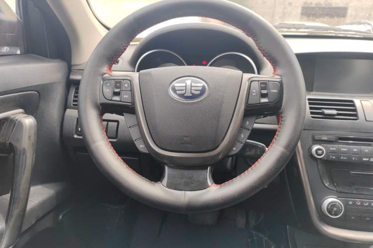 Used Bestune X80 2015 2.0L Automatic Comfort Anniversary Edition Steering Wheel