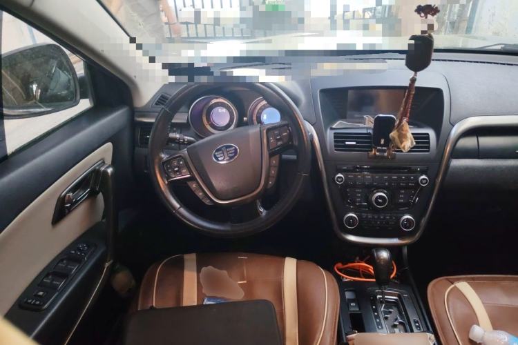 Used Bestune X80 2015 2.0L automatic luxury version Steering Wheel