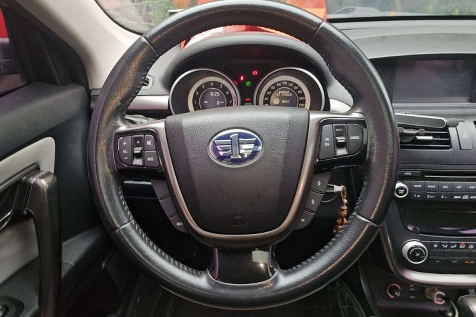 Used Bestune X80 2015 2.0L Automatic Comfort Anniversary Edition Steering Wheel