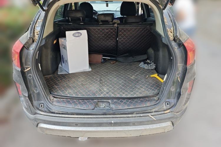 Used Bestune X80 2015 2.0L Automatic Comfort Anniversary Edition Trunk