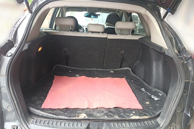 Used Bestune X80 2015 2.0L Automatic Comfort Anniversary Edition Trunk