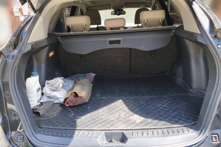 Used Bestune X80 2015 2.0L Manual Luxury Edition Trunk