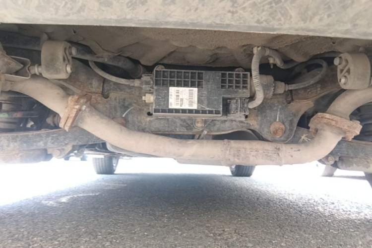 Used Bestune X80 2015 2.0L automatic luxury version Chassis Rear