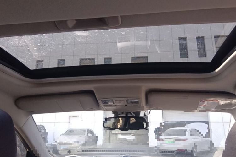 Used Bestune X80 2015 2.0L automatic luxury version Headliner