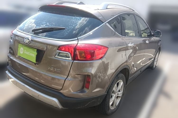Used Bestune X80 2015 2.0L automatic luxury version Rear Right 45 Deg