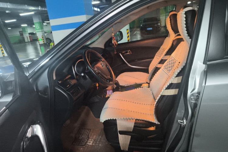Used Bestune X80 2015 2.0L Automatic Comfort Anniversary Edition Driver Seat