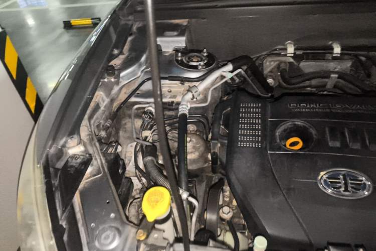 Used Bestune X80 2015 2.0L Automatic Comfort Anniversary Edition Engine Bay Right