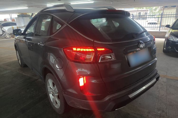 Used Bestune X80 2015 2.0L Automatic Comfort Anniversary Edition Exterior 2