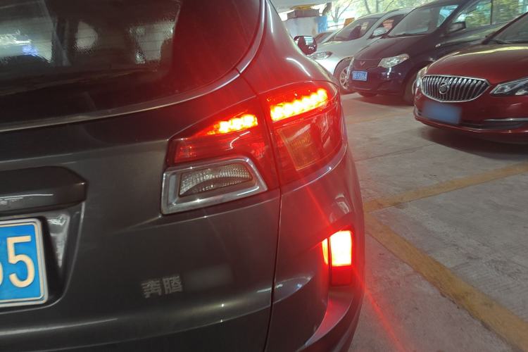 Used Bestune X80 2015 2.0L Automatic Comfort Anniversary Edition Exterior 3