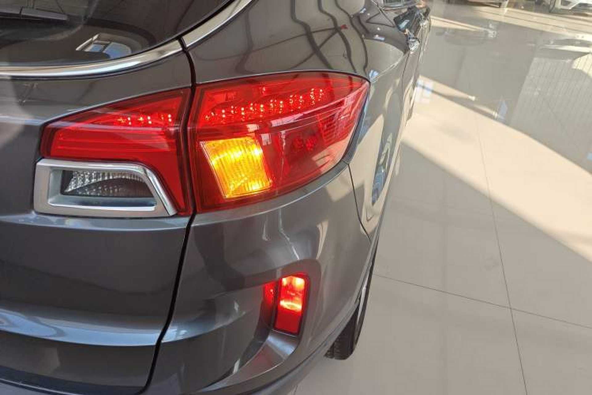 Used Bestune X80 2015 2.0L Automatic Comfort Anniversary Edition Exterior 6