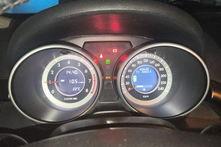 Used Bestune X80 2015 2.0L Automatic Comfort Anniversary Edition Instrument Cluster