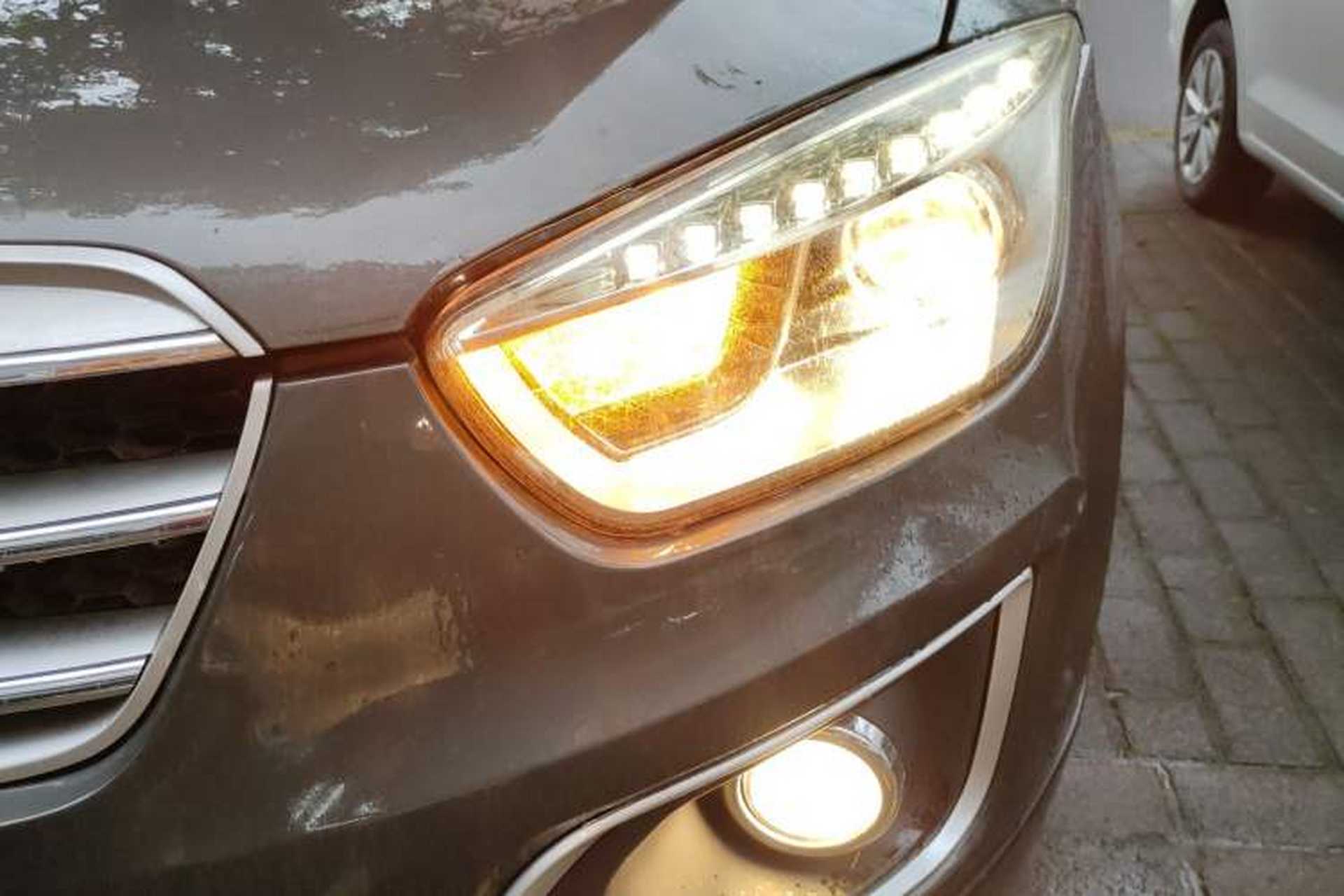 Used Bestune X80 2015 1.8T Automatic Luxury Model Left Front Headlight