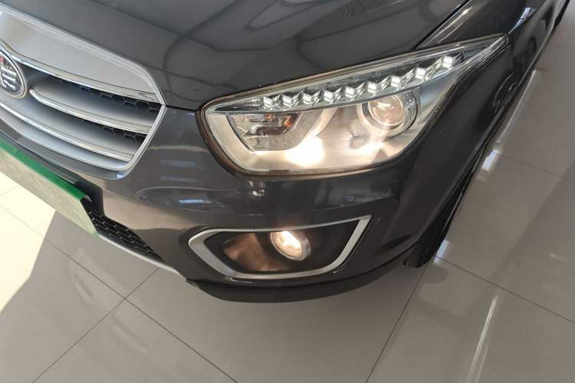 Used Bestune X80 2015 2.0L Automatic Comfort Anniversary Edition Left Front Headlight