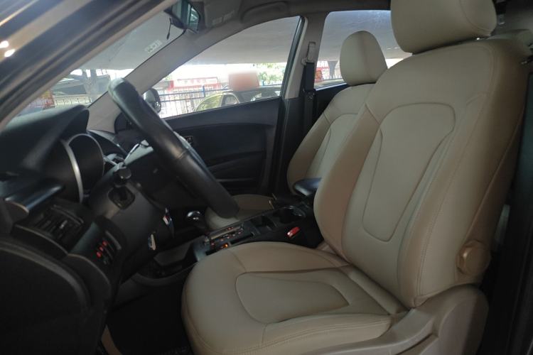 Used Bestune X80 2015 2.0L Automatic Comfort Anniversary Edition Left Front Seat