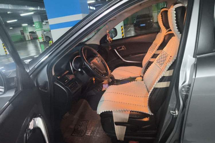 Used Bestune X80 2015 2.0L Automatic Comfort Anniversary Edition Left Front Seat