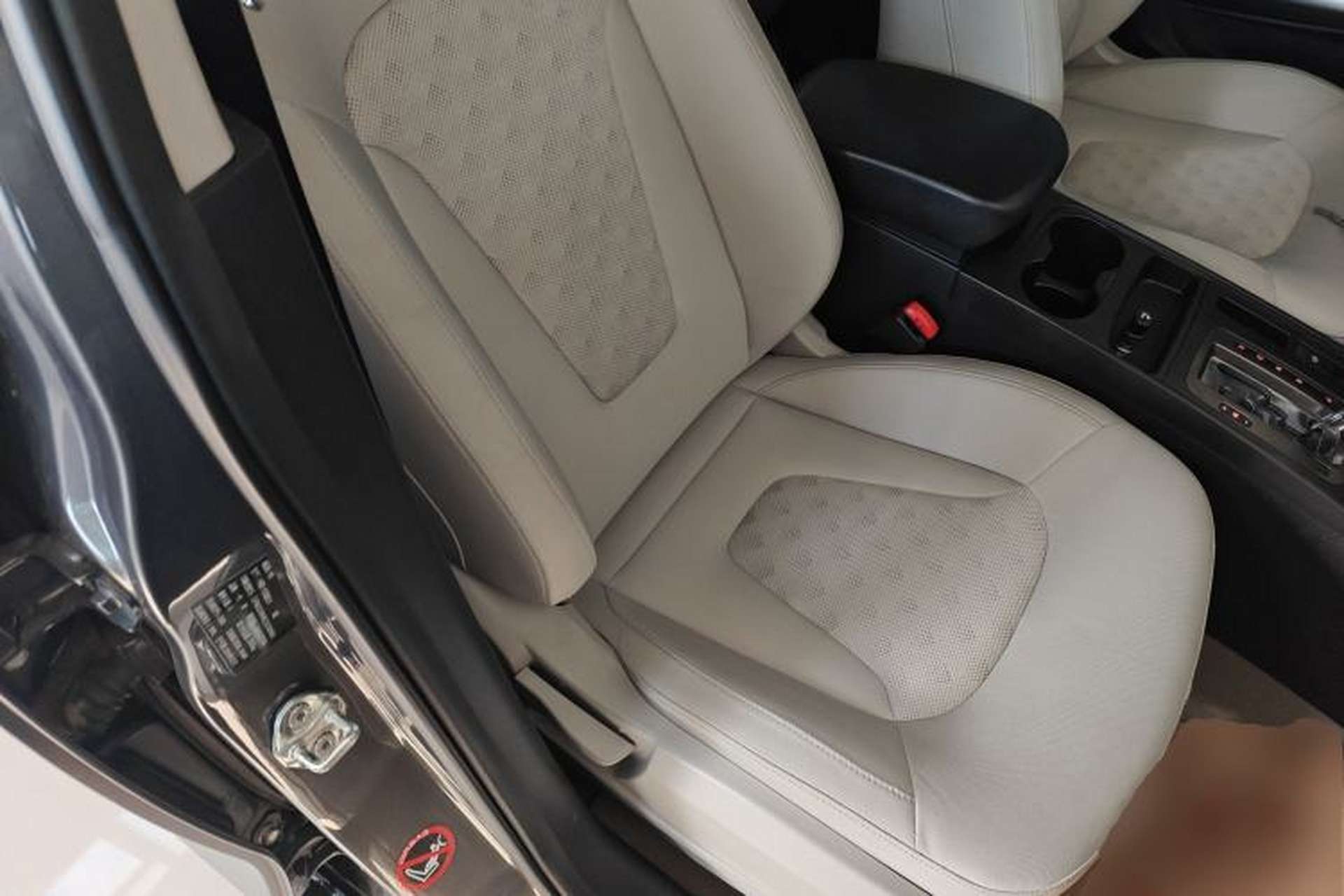Used Bestune X80 2015 2.0L Automatic Comfort Anniversary Edition Right Front Seat