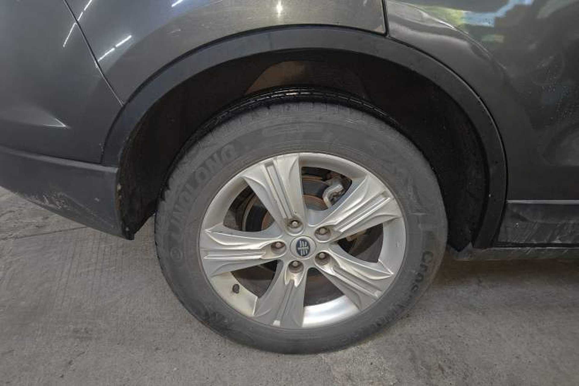 Used Bestune X80 2015 2.0L Automatic Comfort Anniversary Edition Right Rear Wheel Hub