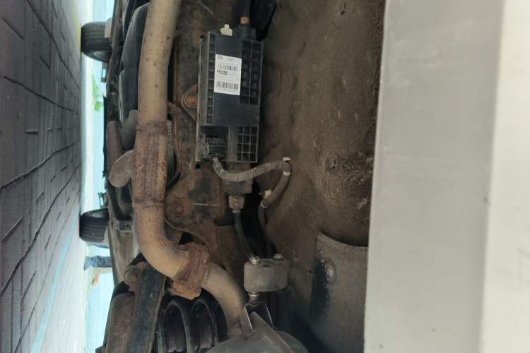 Used Bestune X80 2015 2.0L automatic luxury version Chassis Rear