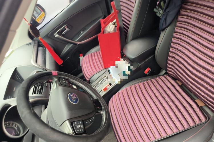 Used Bestune X80 2015 2.0L automatic luxury version Left Front Seat