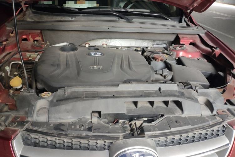 Used Bestune X80 2015 1.8T Automatic Luxury Model Engine Bay