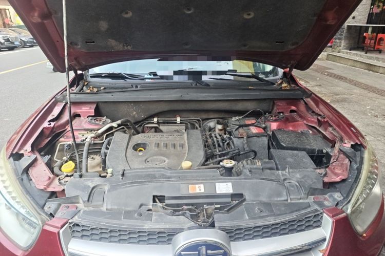 Used Bestune X80 2015 2.0L Automatic Comfort Anniversary Edition Engine Bay