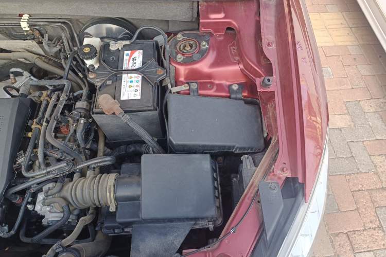 Used Bestune X80 2015 2.0L Automatic Comfort Anniversary Edition Engine Bay Left