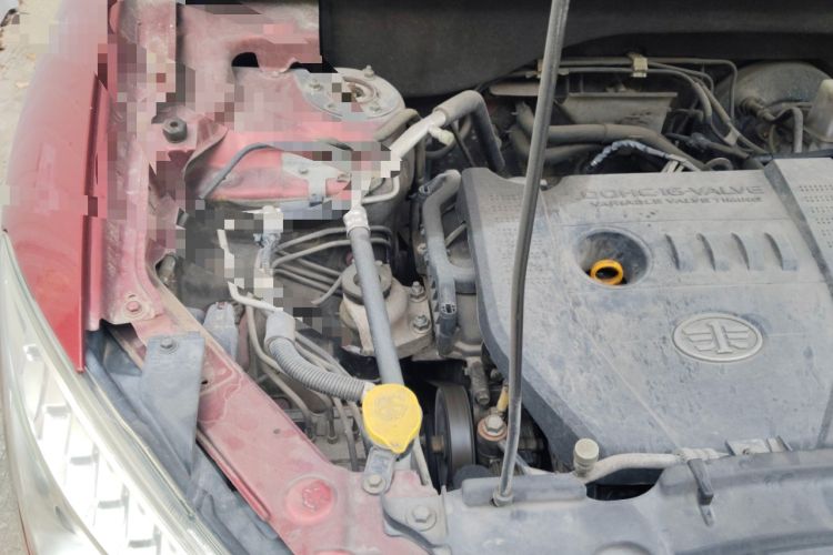 Used Bestune X80 2015 2.0L Manual Luxury Edition Engine Bay Right