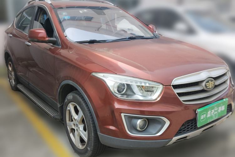 Used Bestune X80 2015 2.0L Manual Luxury Edition Front Right 45 Deg