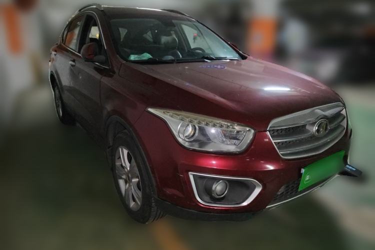 Used Bestune X80 2015 2.0L automatic luxury version Front Right 45 Deg
