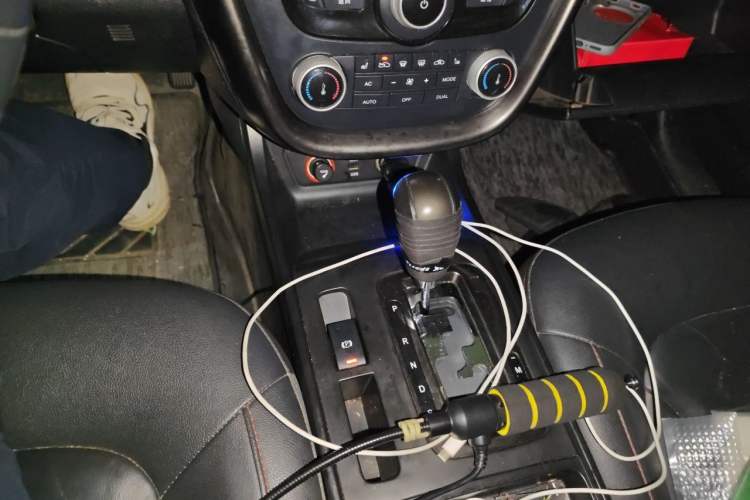Used Bestune X80 2015 2.0L automatic luxury version Gear Lever
