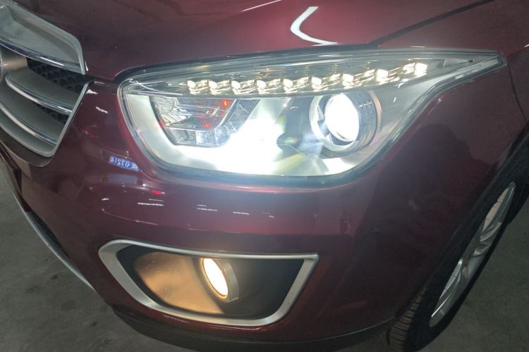 Used Bestune X80 2015 1.8T Automatic Luxury Model Left Front Headlight