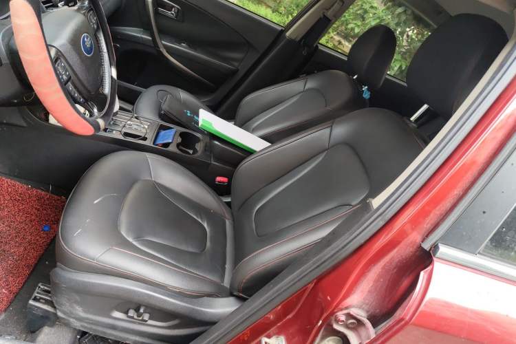 Used Bestune X80 2015 1.8T Automatic Luxury Model Left Front Seat