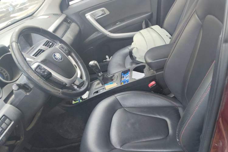 Used Bestune X80 2015 2.0L Manual Luxury Edition Left Front Seat
