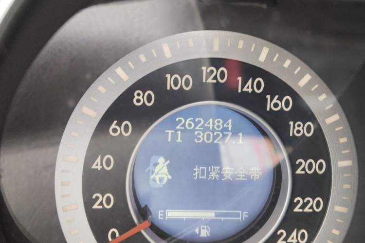 Used Bestune X80 2015 2.0L Manual Luxury Edition Odometer Close Up