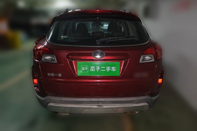 Used Bestune X80 2015 2.0L automatic luxury version Rear
