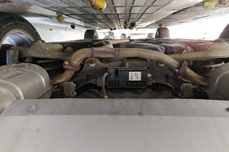 Used Bestune X80 2015 2.0L automatic luxury version Chassis Rear