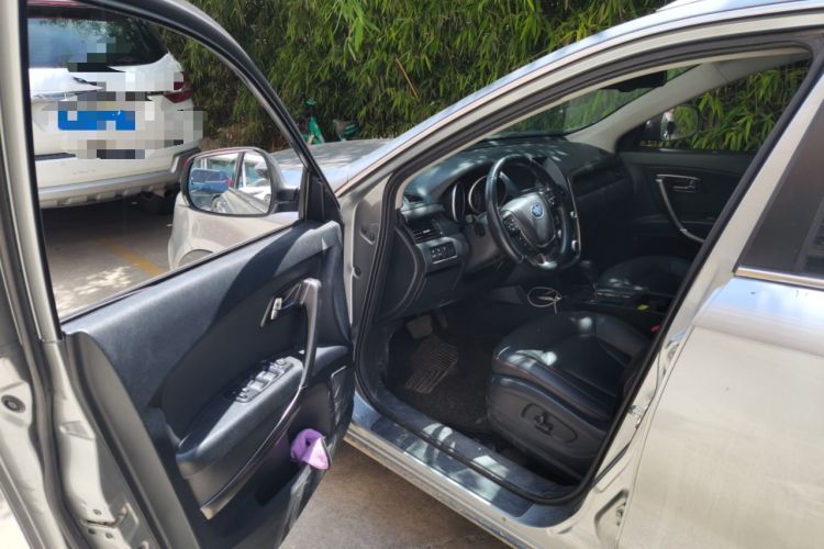 Used Bestune X80 2015 2.0L automatic luxury version Driver Seat