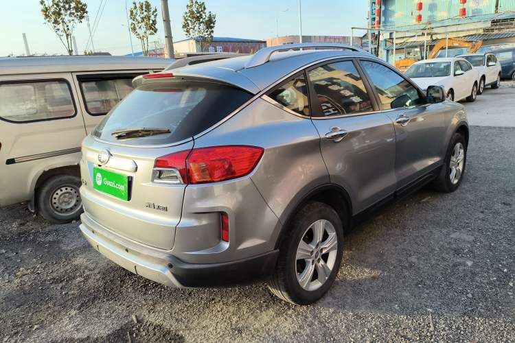 Used Bestune X80 2015 2.0L Automatic Comfort Anniversary Edition Exterior 3
