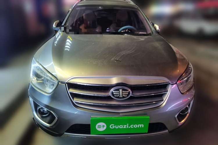 Used Bestune X80 2015 2.0L automatic luxury version Front
