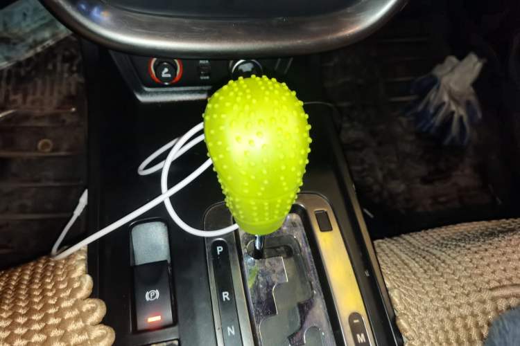 Used Bestune X80 2015 2.0L automatic luxury version Gear Lever